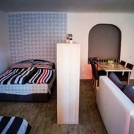 아파트 Apartman Na Krizovatce